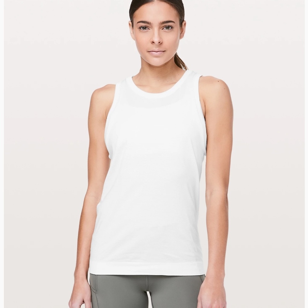 Swiftly Breeze Tank Relaxed Fit